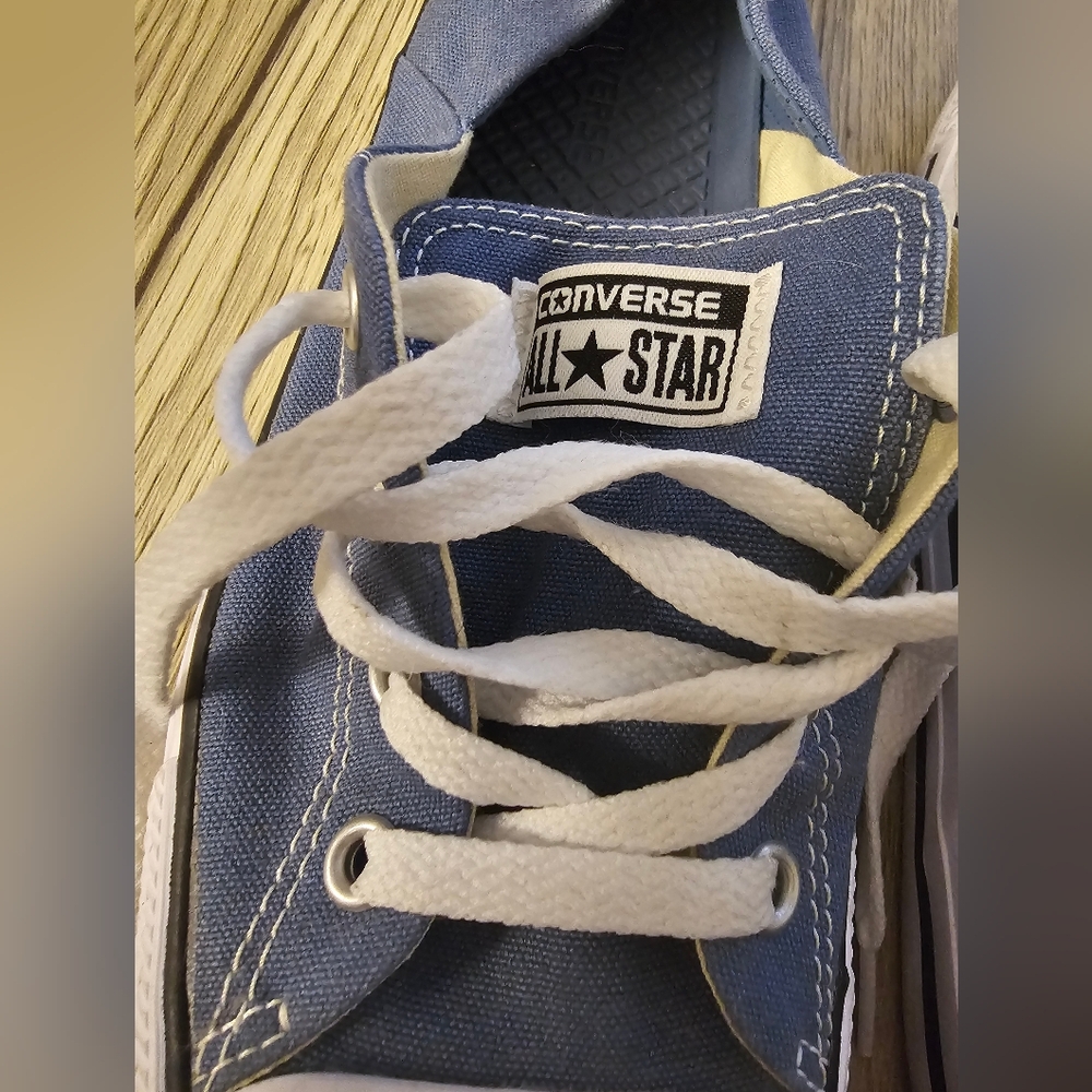 Converse Chuck Taylor All Star Low-tops - Blue - Women's Size 10 - Picture 7 of 7